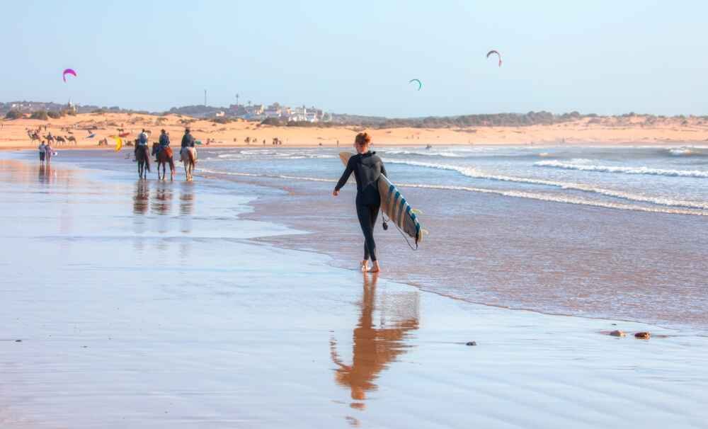 Things to do in Essaouira include thrilling surfing and kite-surfing. Essaouira beach is a hotspot for water sports and among the best activities to do in Morocco, attracting adventurers to this windy coastal gem. Explore what to do in Essaouira with exciting surf experiences.